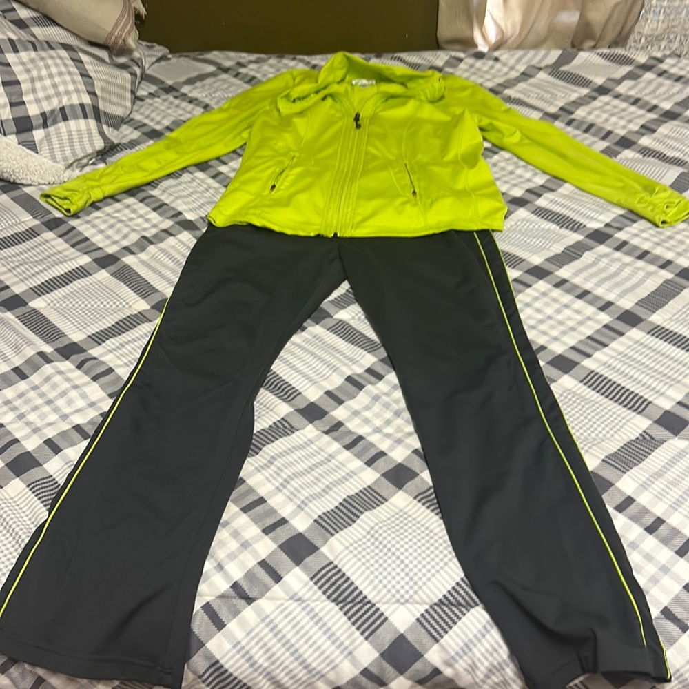 Women’s medium jacket and pant set by tangerine